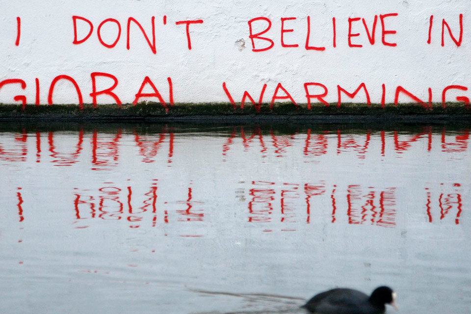 Los negacionistas del cambio climático dañan la imagen de la derecha frente al mercado