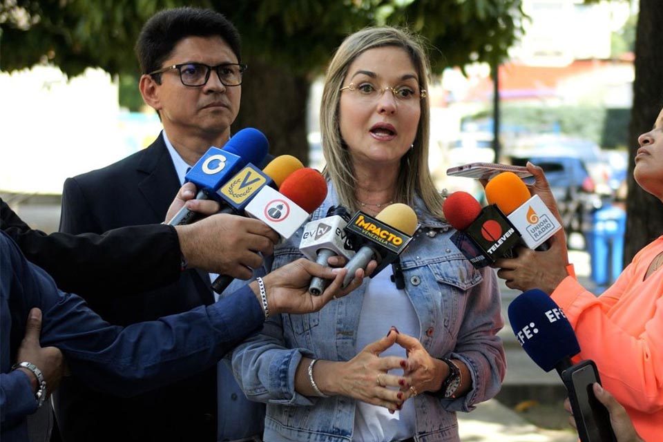 Candidatos Gloria Pinho César Almeida primarias