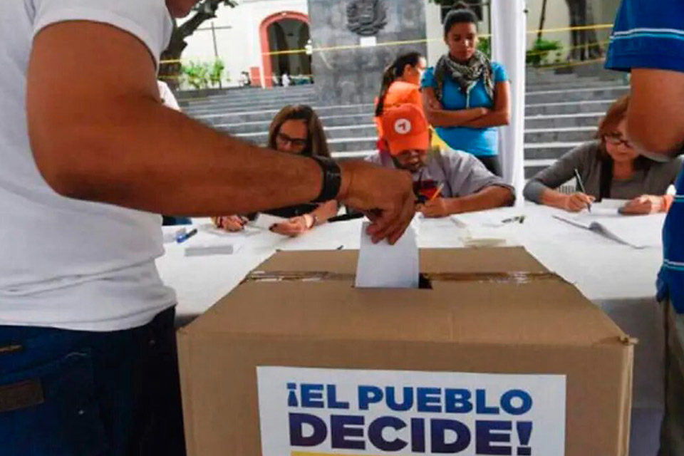 La exigencia de cambio primarias