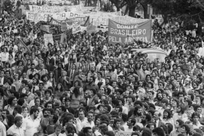Transición democrática en Brasil