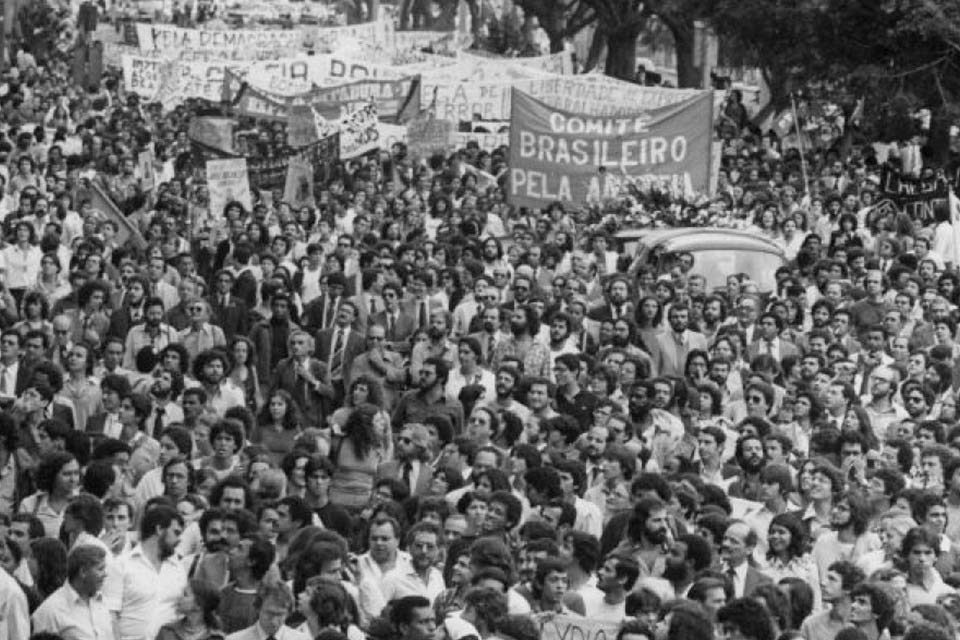 Transición democrática en Brasil