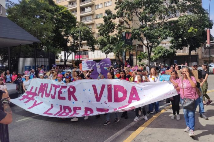 Marcha contra violencia a la mujer 25.11.2023