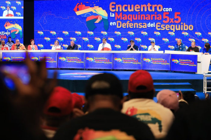 MADURO REFERENDO ESEQUIBO