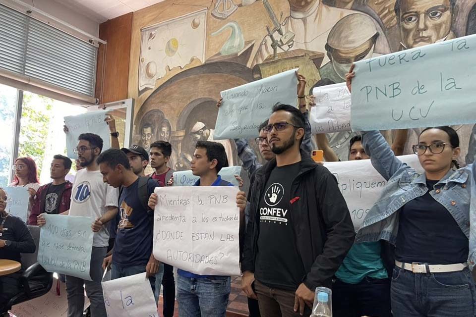 Protesta autonomía UCV