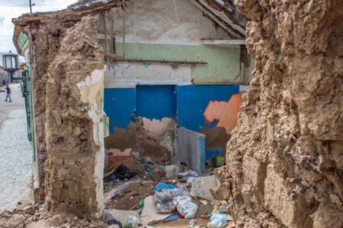 -calle-Comercio-de-Coro-ya-no-quedan-comercios-y-las-casas-se-desploman-por-el-abandono-de-las-familias-y-la-desidia-oficial