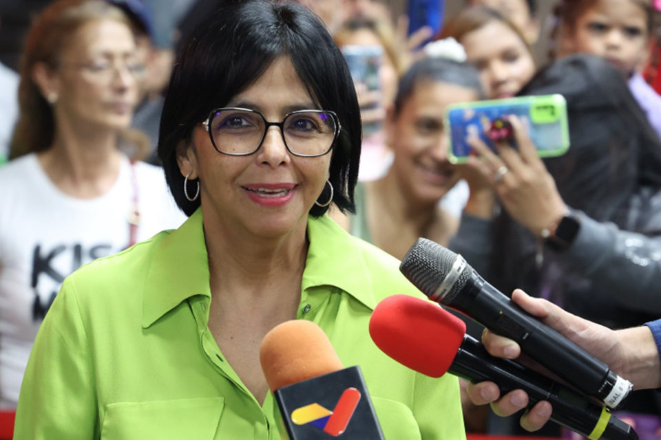 Delcy Rodríguez referendo Esequibo Cameron - OVF