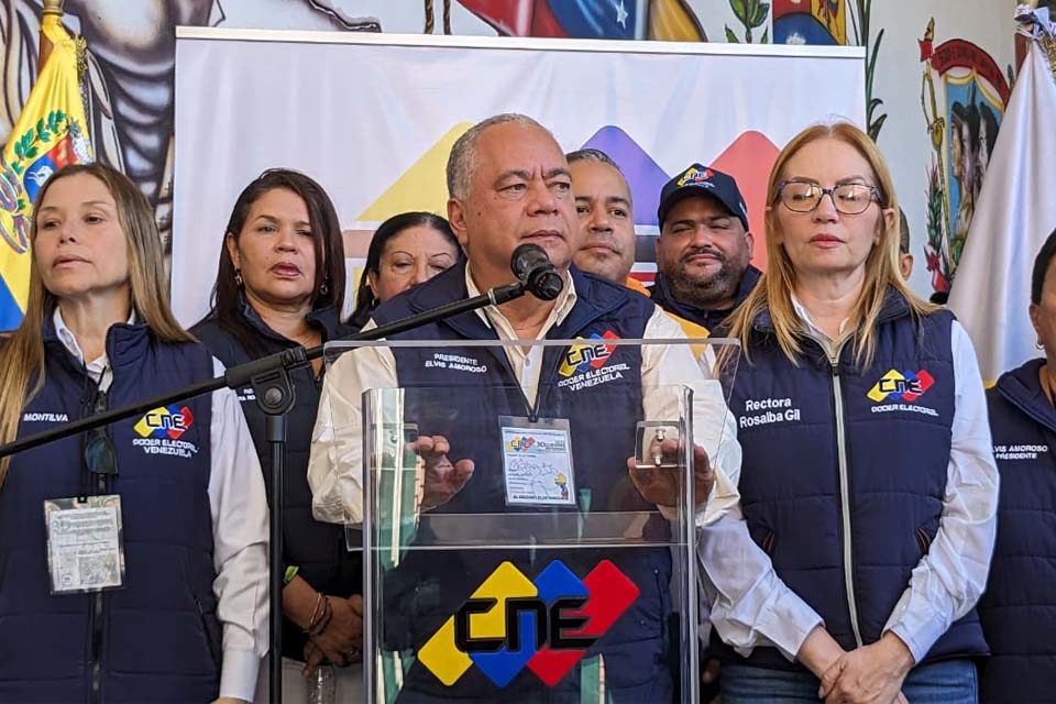 Elvis Amoroso CNE referendo Esequibo 2023