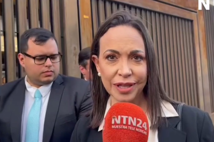 María Corina Machado pidió la revisión de su inhabilitación ante el TSJ