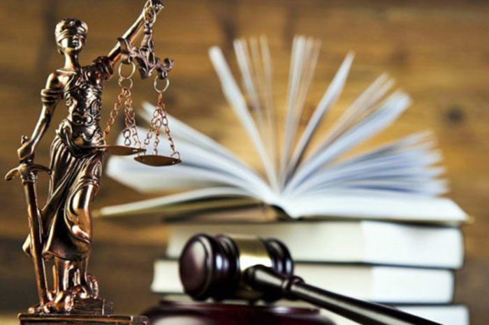 Poderes judiciales bajo amenaza