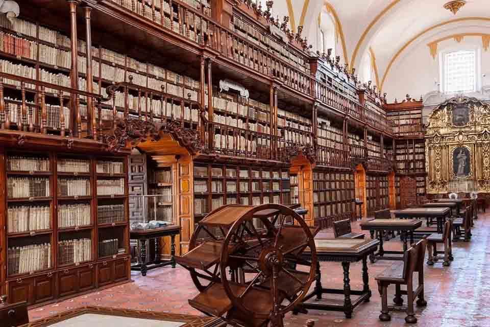 biblioteca plafoxiana bibliotecas