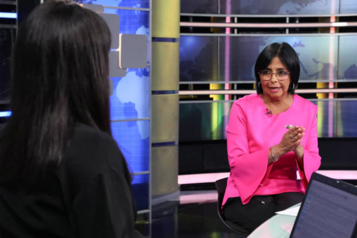 Delcy Rodríguez explica aumento para pensionados