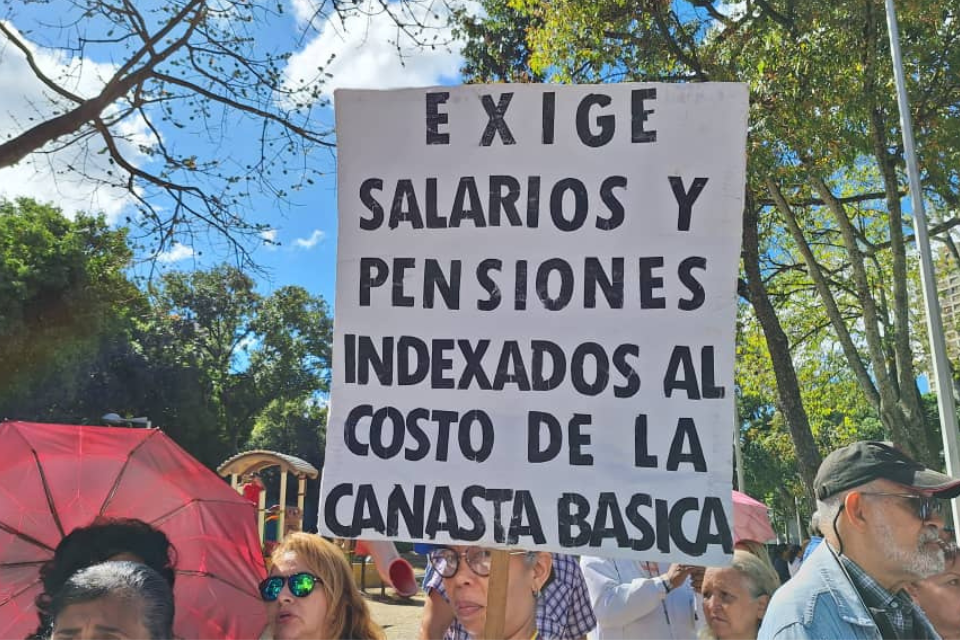 Trabajadores públicos protestaron frente al Ministerio Público en Caracas Inaesin red sindical trabajadores