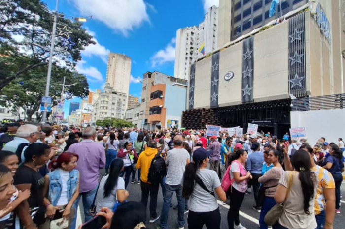 Trabajadores públicos protestaron frente al Ministerio Público en Caracas