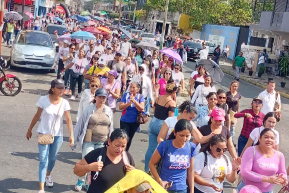 Docentes piden la libertad de Víctor Venegas