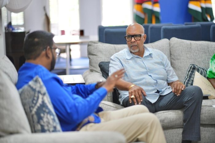 Richard Van-West Charles embajador Guyana