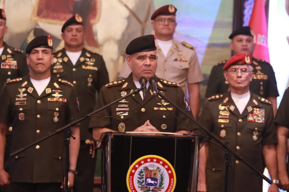 Vladimir Padrino Lopez alto mando militar FAN Centro Carter