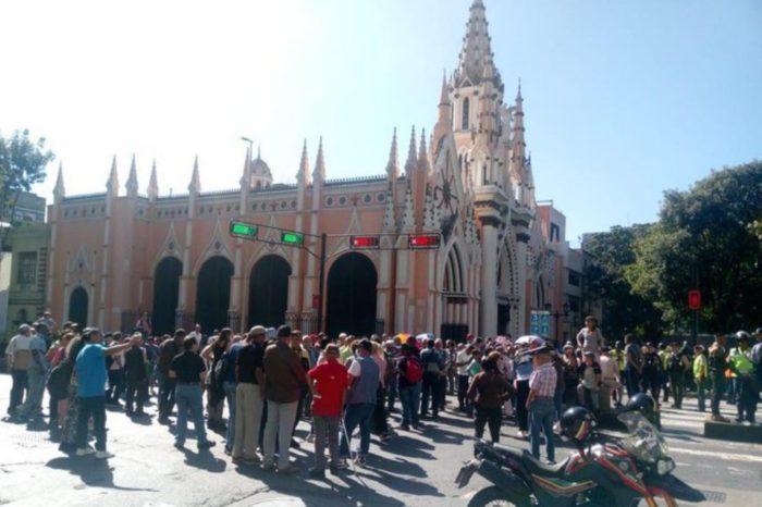 protesta santa capilla jubilados GDC 18.01.2024