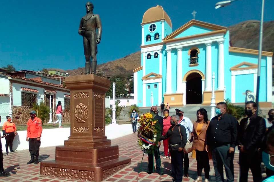 ¿Fundación o fundación colonial?