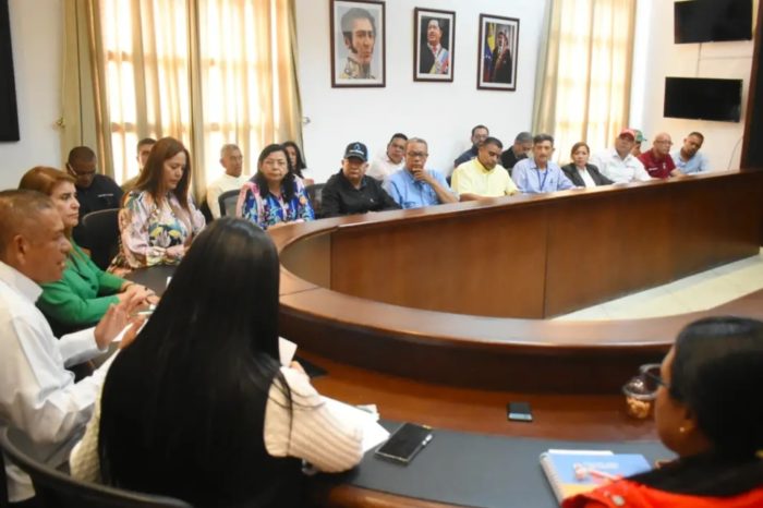 Padrinos Gobernación Bolívar caroní y angostura del orinoco