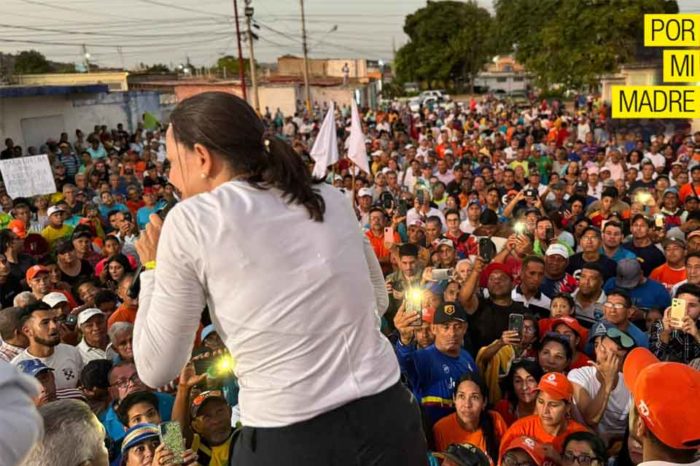 Por Mi madre María Corina Machado cumana febrero 2024 motorizados