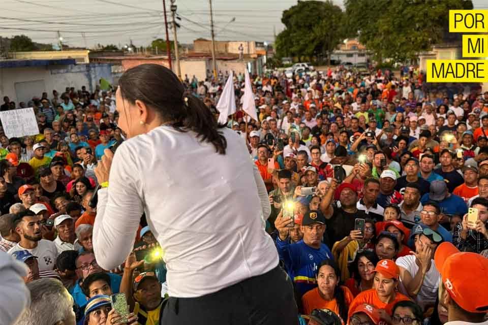 Por Mi madre María Corina Machado cumana febrero 2024 motorizados