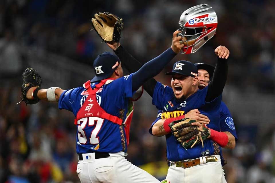 Tiburones de La Guaira Serie del Caribe 2024