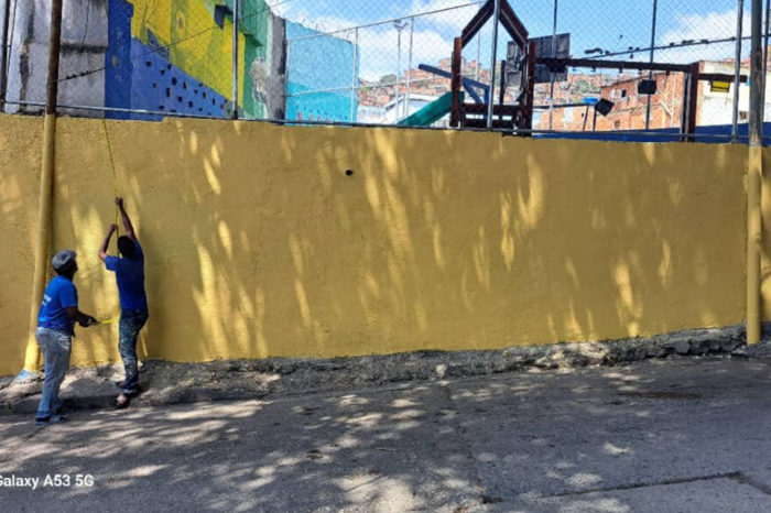 Uniendo Voluntades borrado murales