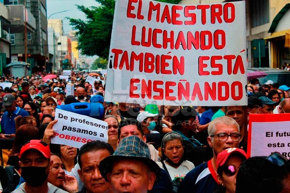 El calvario de los educadores