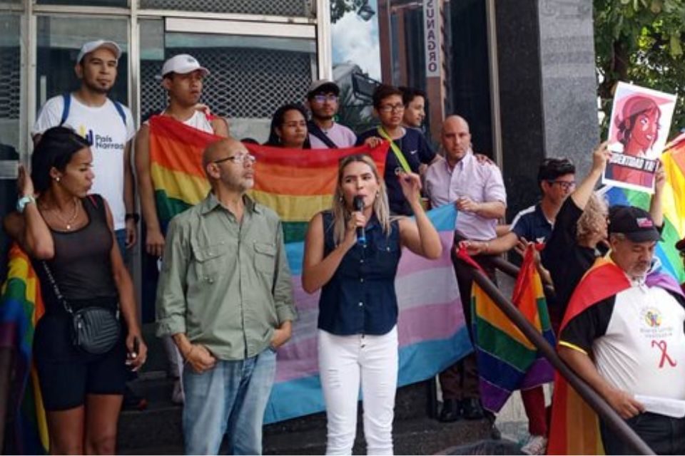 Richelle Briceño protesta Lgbti discursos de odio