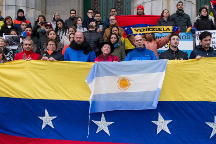 Venezolanos en Argentina exigen apertura del Registro Electoral conteo de votos