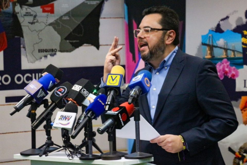 Antonio Ecarri
