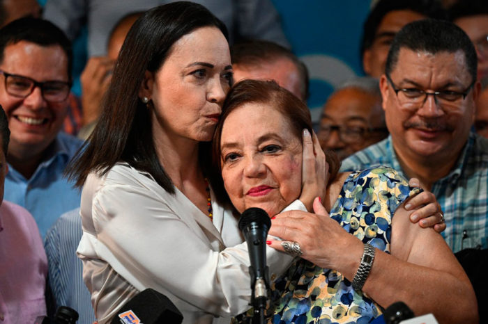 El beso de Judas: si no me apoyas es malo y si lo haces es peor