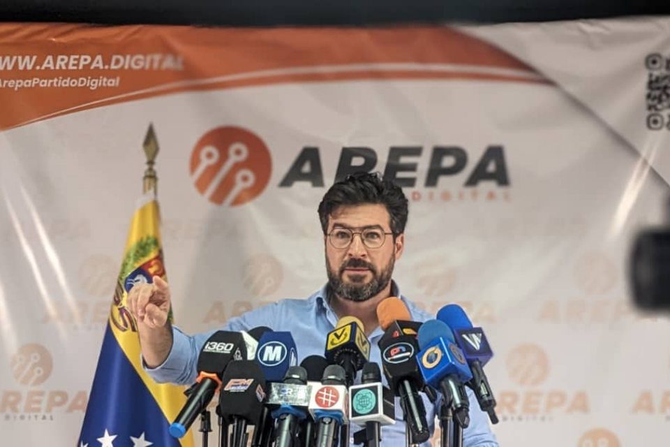 Daniel Ceballos Arepa