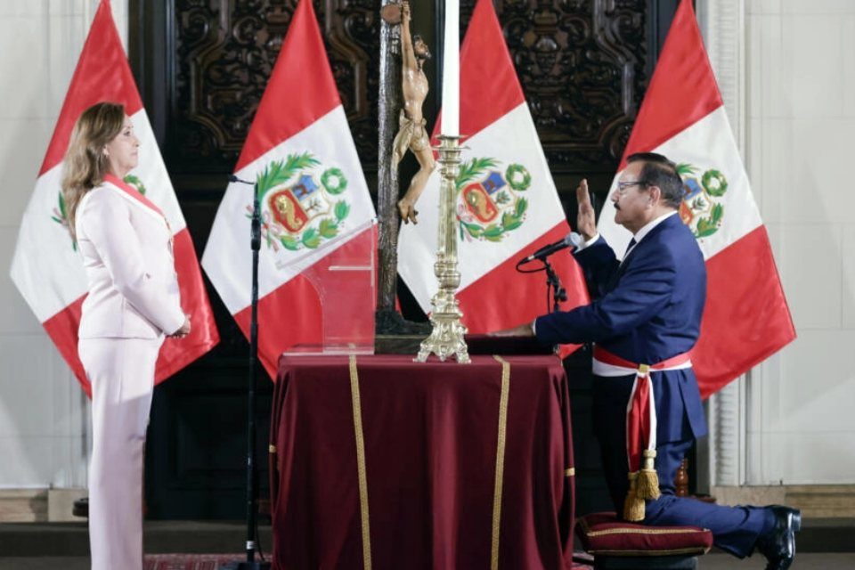 Dina Boluarte Perú Walter Ortiz