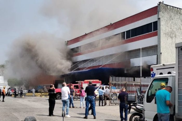 Incendio Firestone 29.04.2024