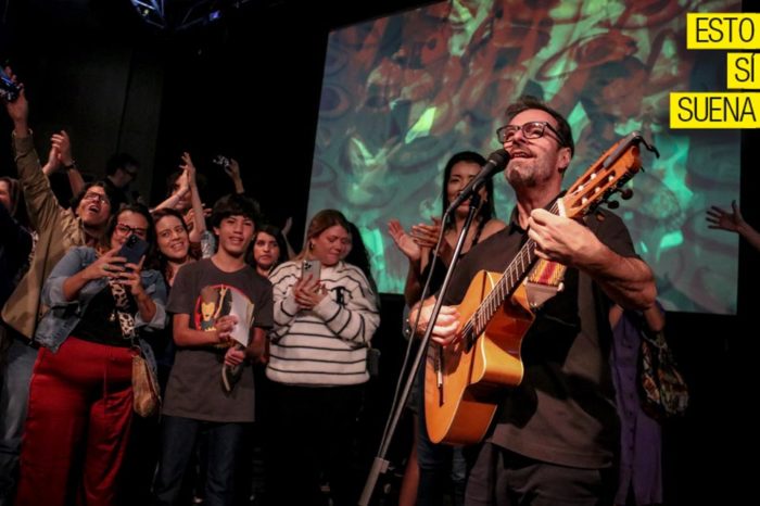 Kevin Johansen portada Esto Sí Suena concierto en Caracas