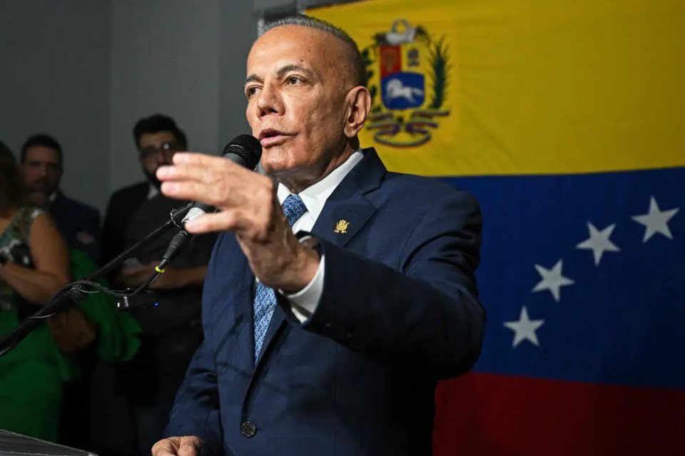Manuel Rosales