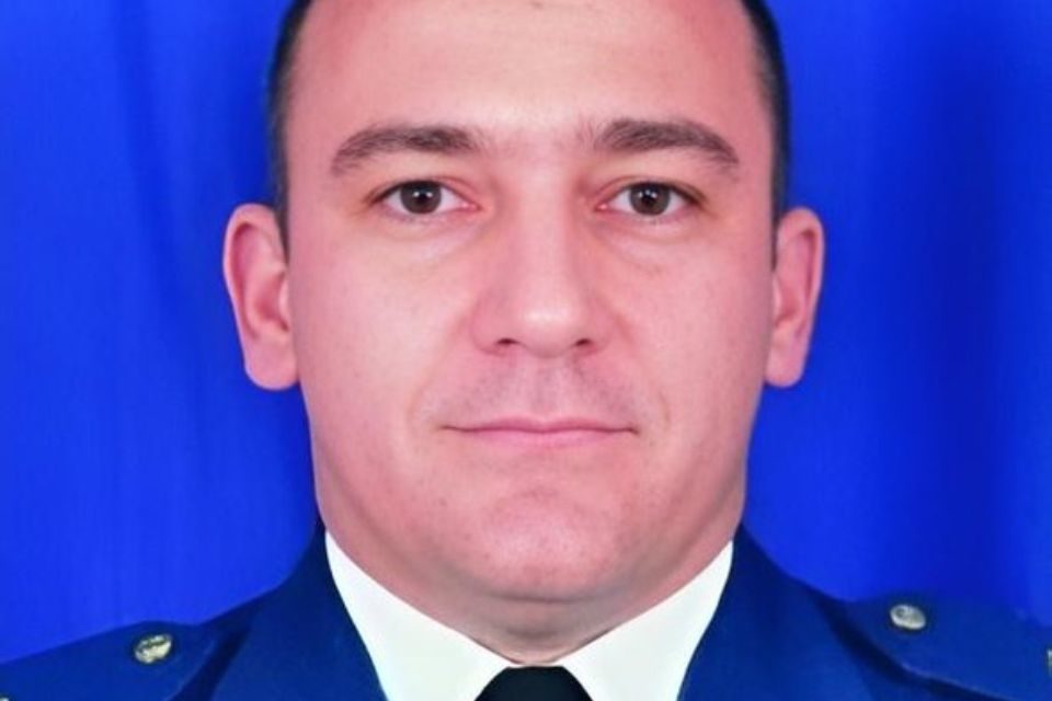 mayor Adrián de Gouveia