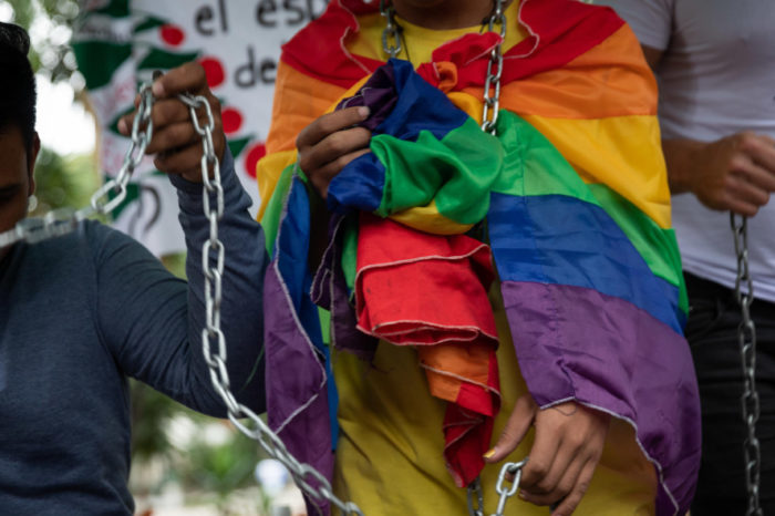 Lgbti arresto