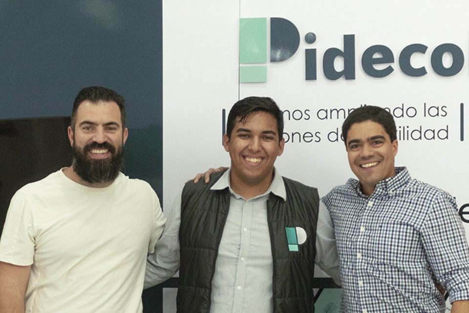 PideCola movilidad Cristopher Miranda estudiantes