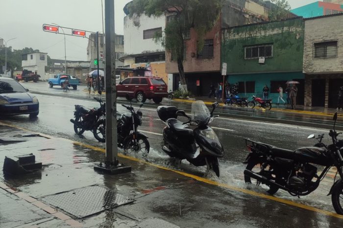 lluvias caracas 31.05.2024