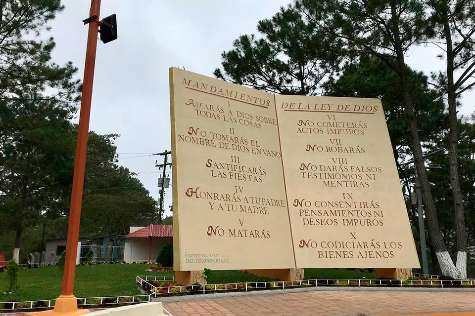 Constituyente para los 10 mandamientos