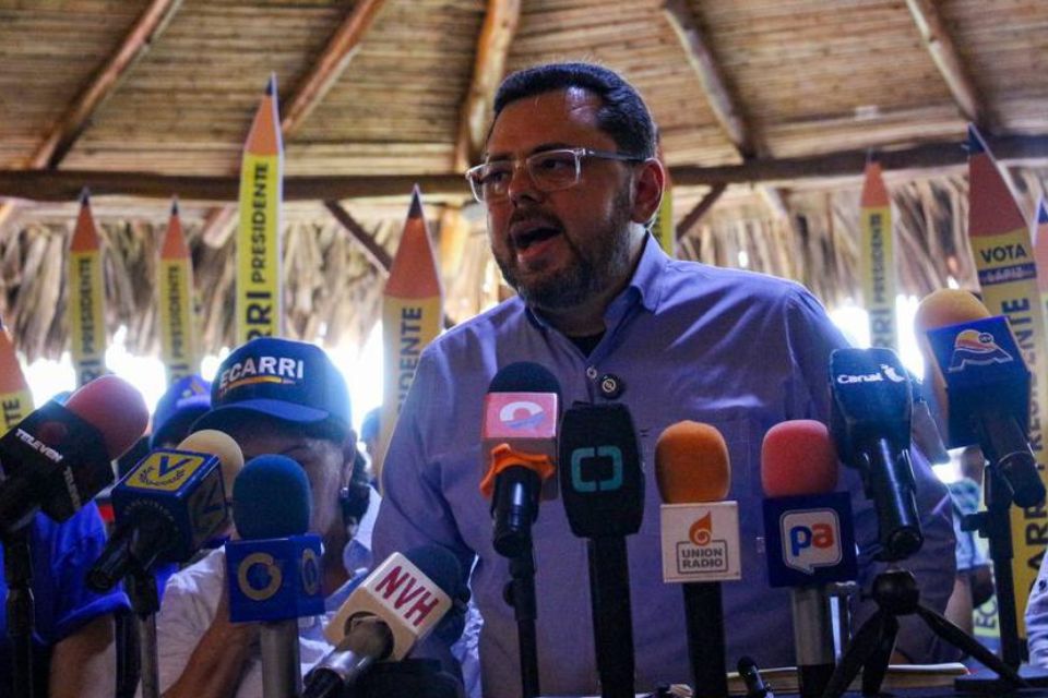 Antonio Ecarri en Sucre