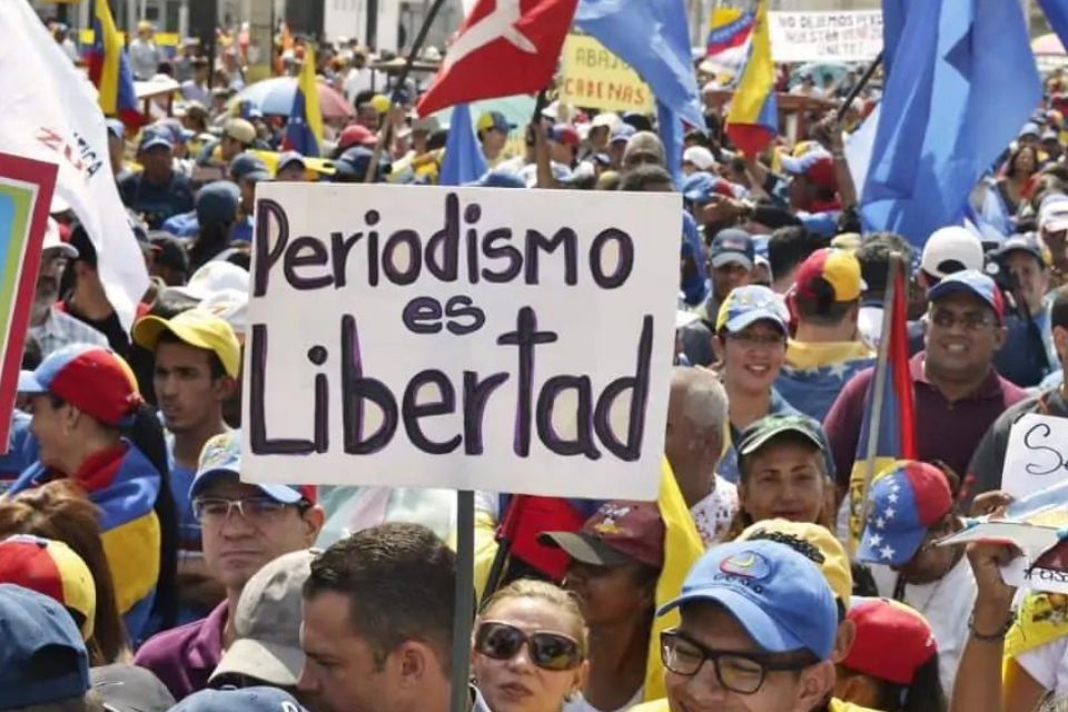 periodistas