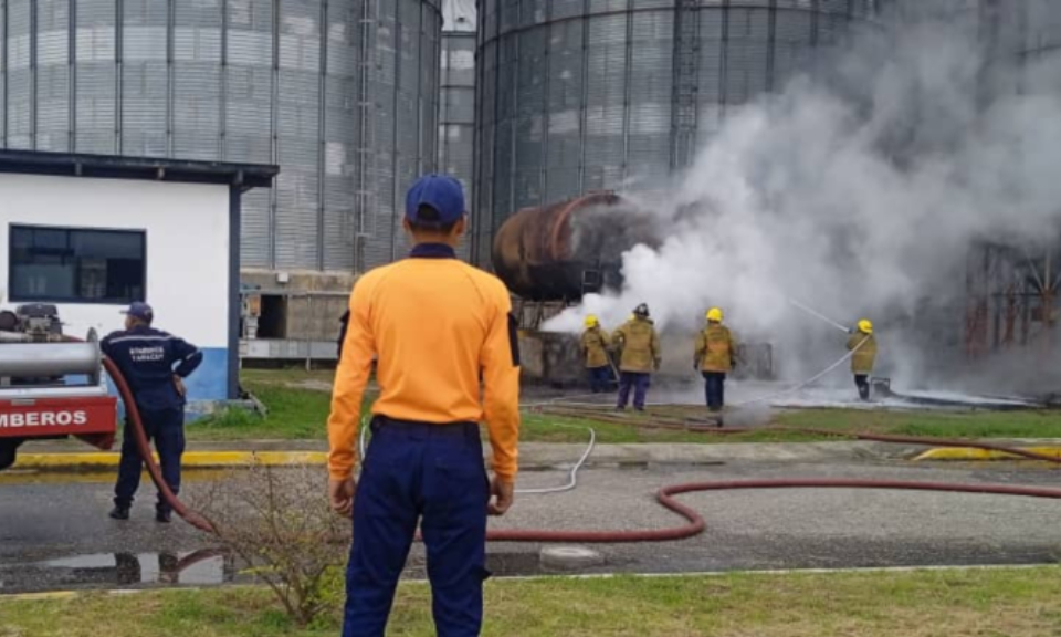 Incendio silos de Urachiche