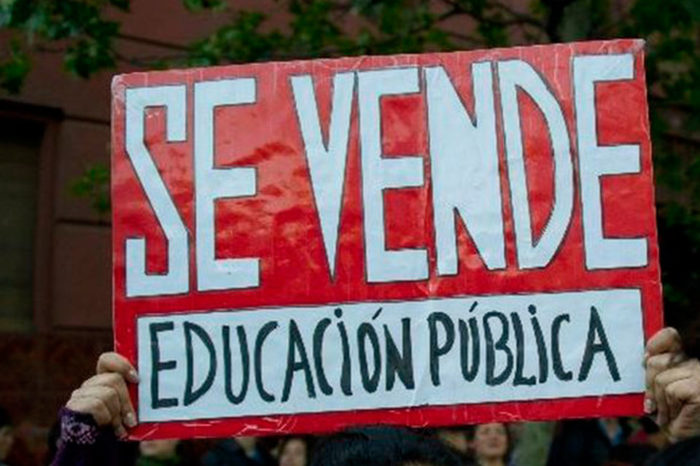 ¿Educación gratuita o privada?
