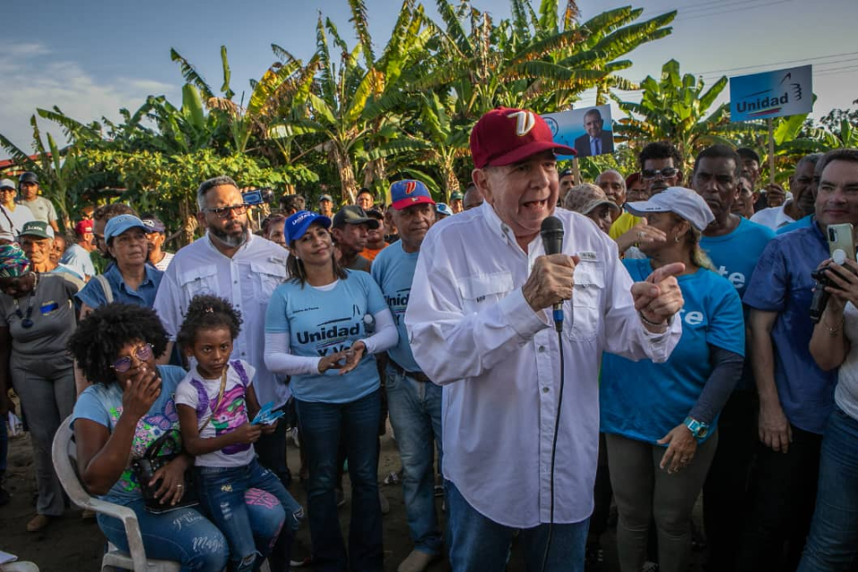 González