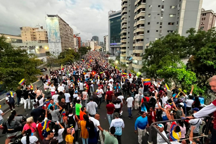 Marcha Oposición #4Jul Plataforma Unitaria