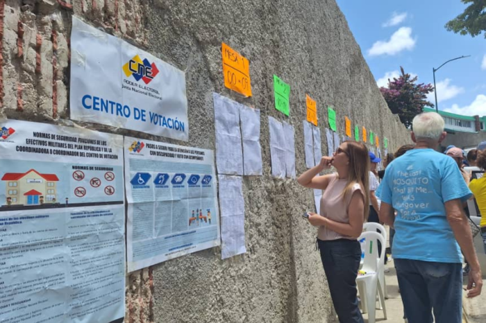 Instituto Escuela es uno de los centros de votación más grandes del municipio Baruta.