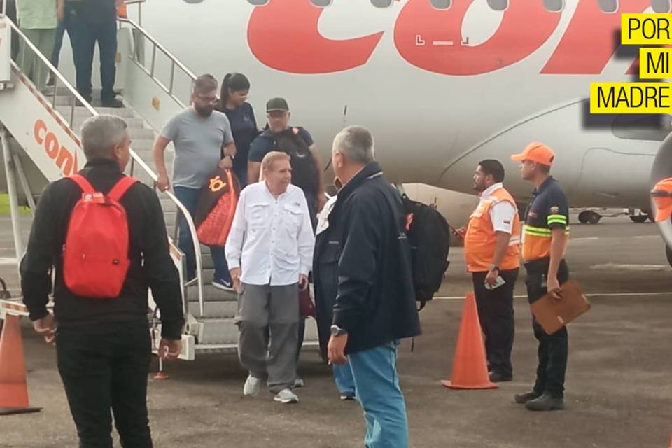 PMM Conviasa Edmundo González